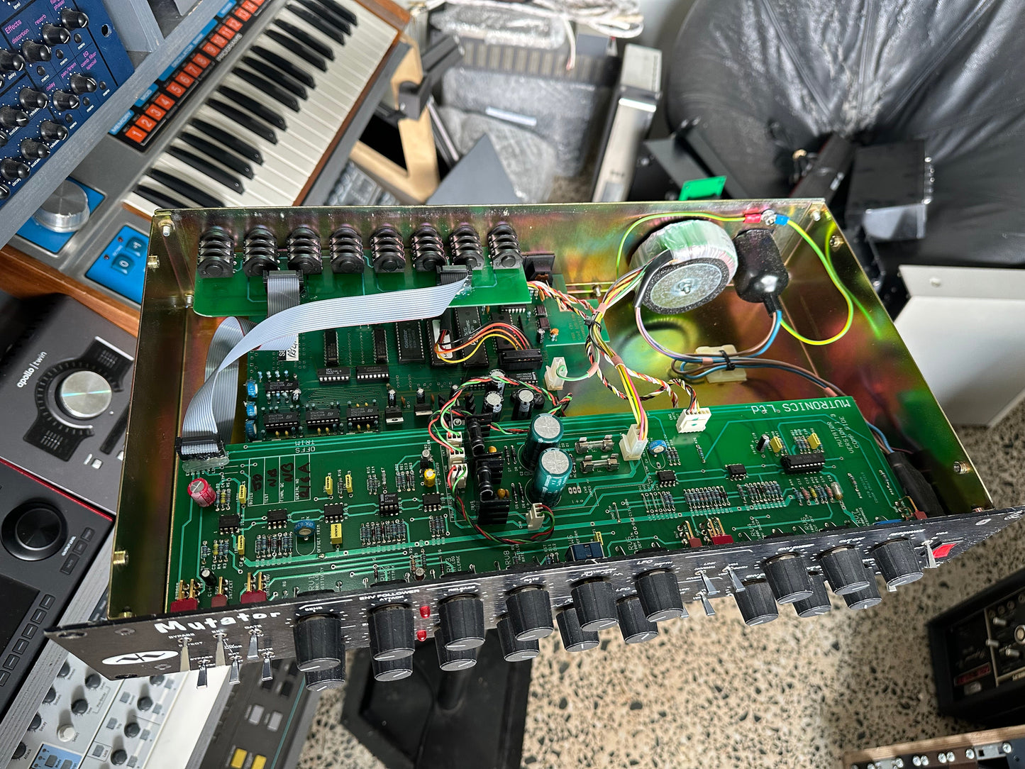 Mutronics Mutator: The Cult Stereo Analog Filter and Envelope Monster