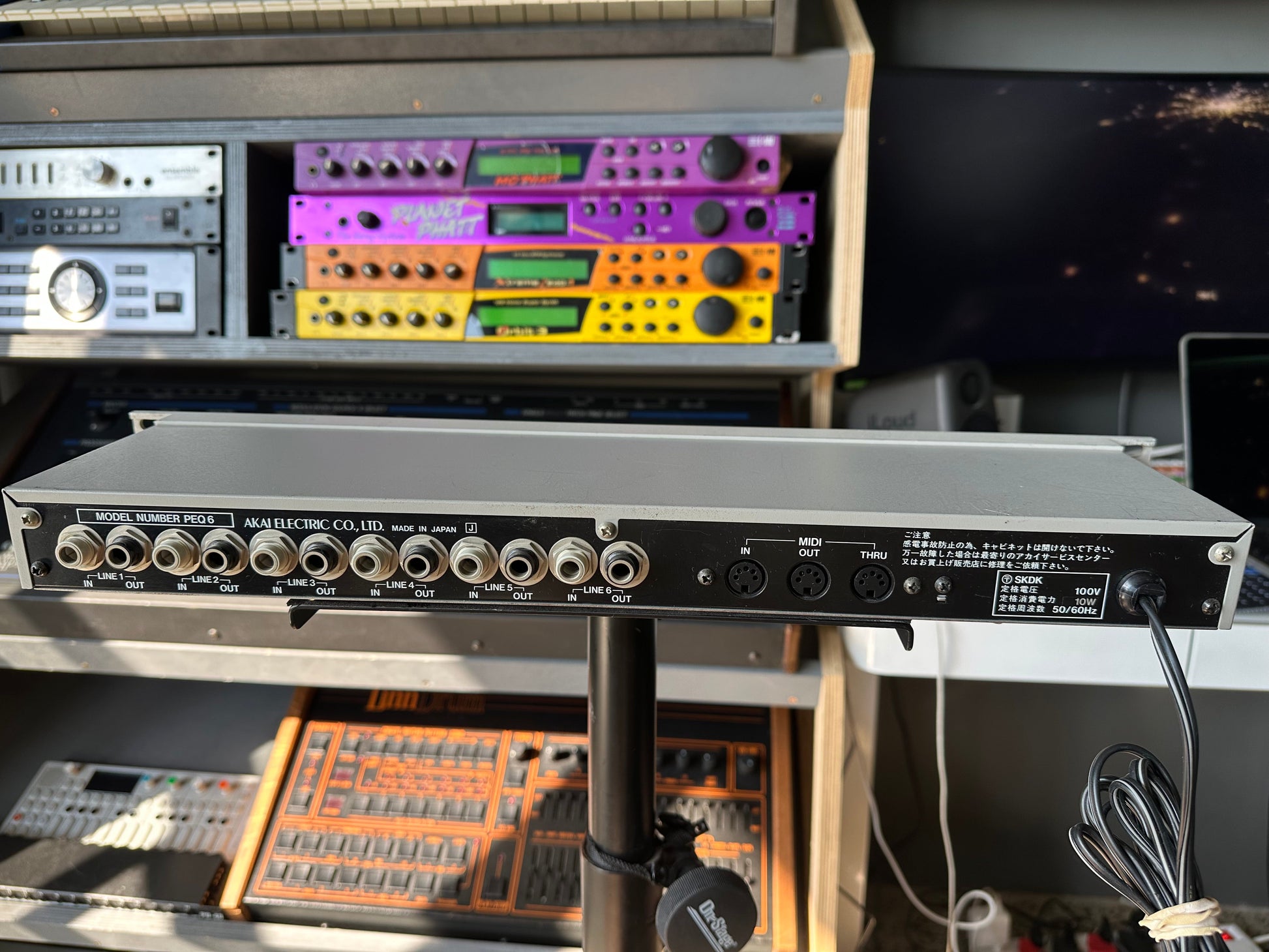 Akai PEQ6