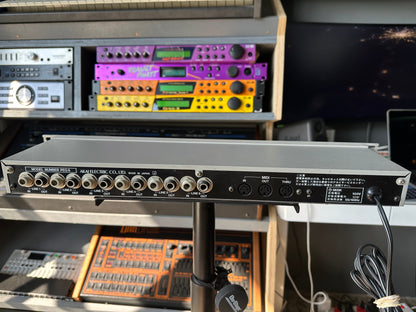 Akai PEQ6