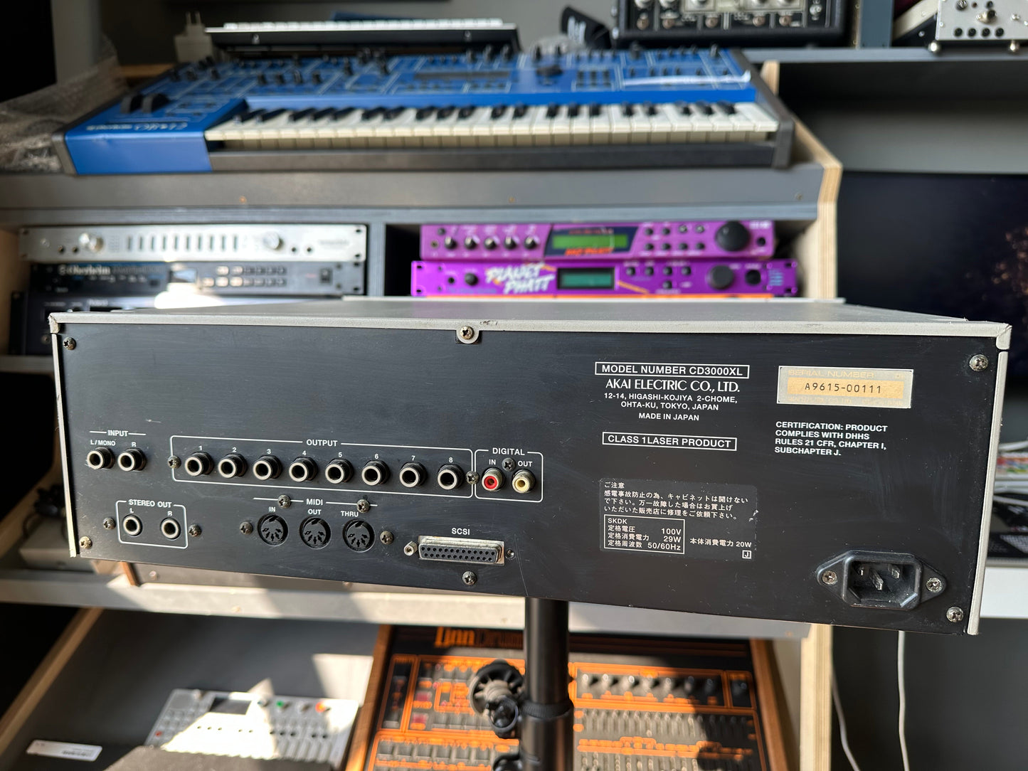 Akai CD3000XL rear