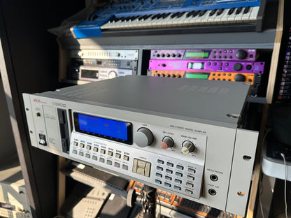 Akai S3200