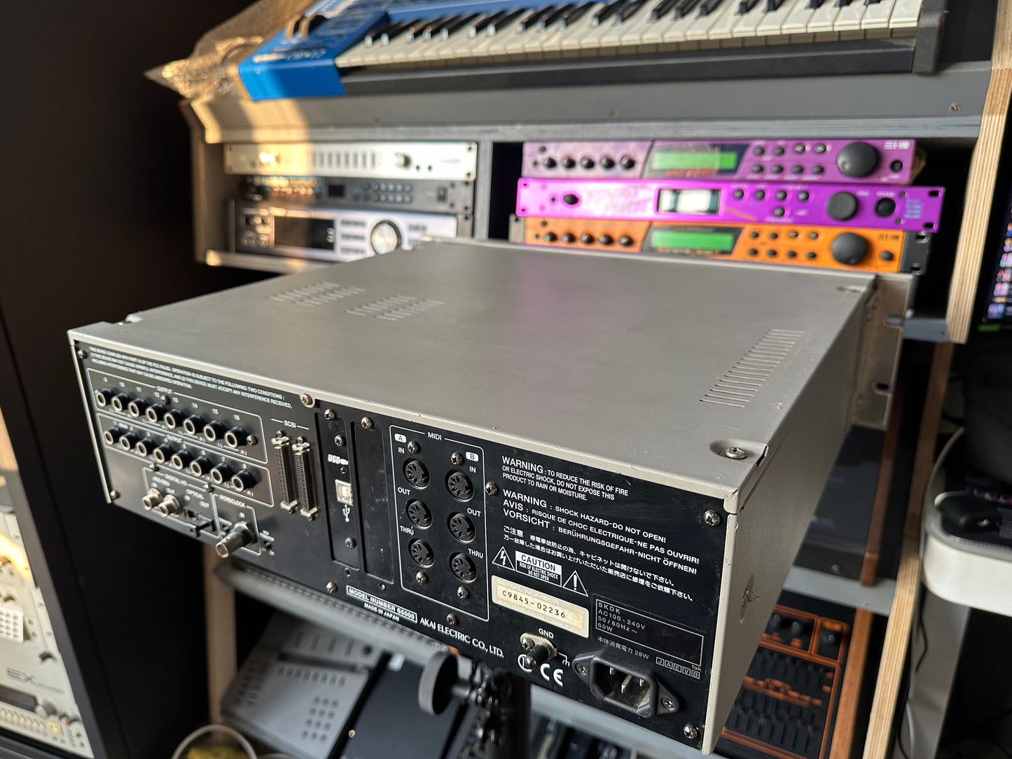 Akai S5000 side