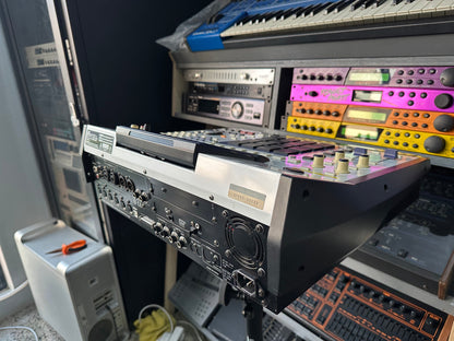 Akai MPC4000 rear