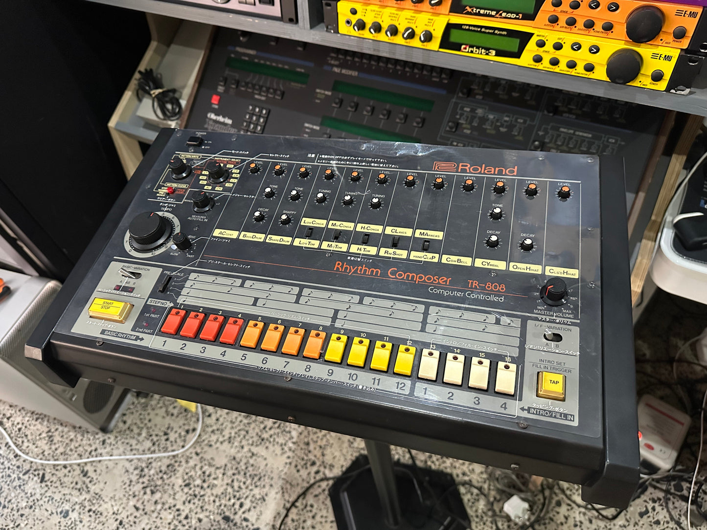 Roland TR-808 rear