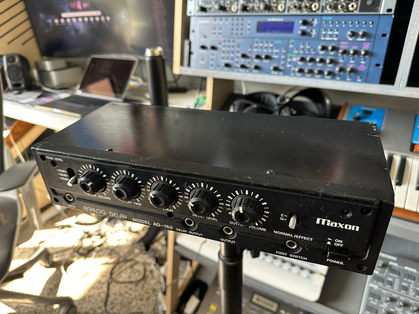 Maxon AD-150 Analog Delay: Bucket-Brigade Warmth in a Rack