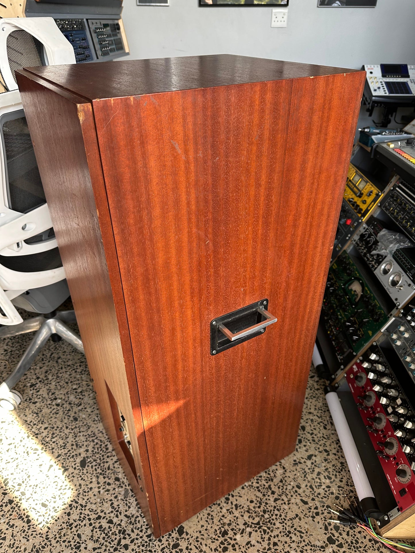 AKG BX20E: The Legendary Spring Reverb in Its Own Wooden Cabinet