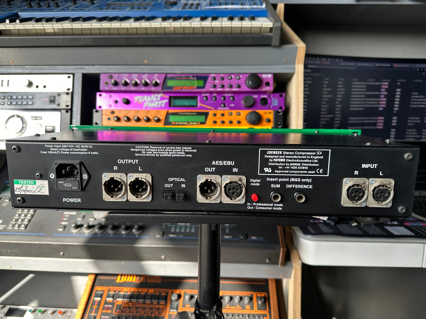 Joemeek SC4: Stereo Photo-Optical Compression With That Green British Glue