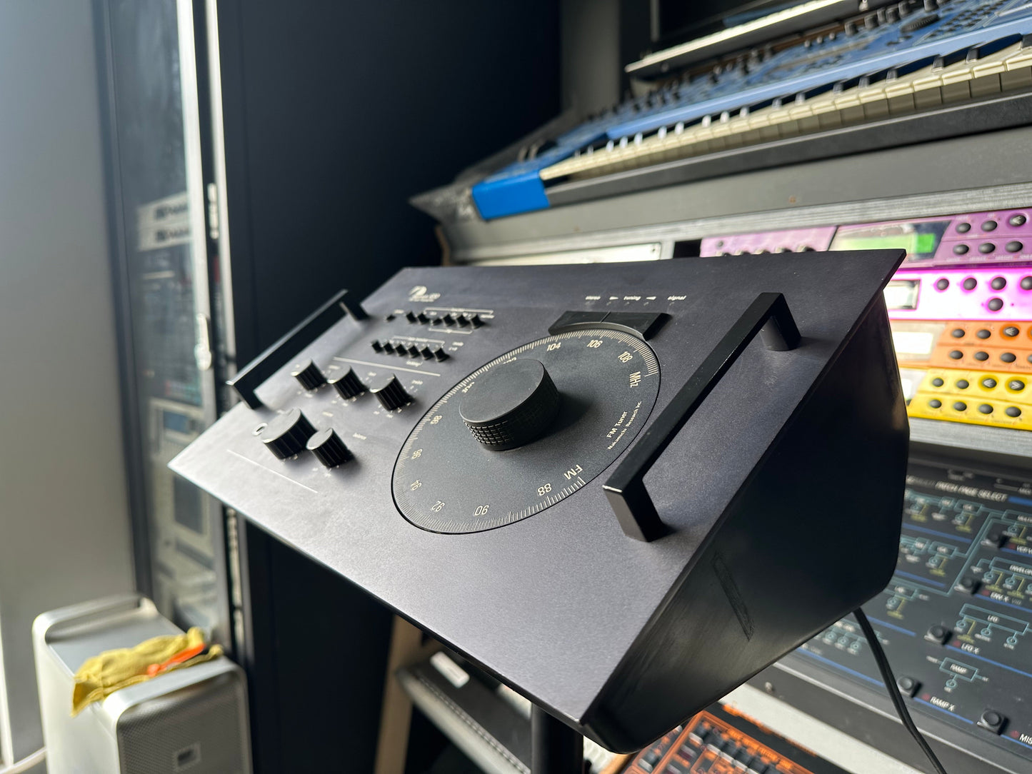 Nakamichi 630: The Beautifully Built FM Tuner-Preamplifier