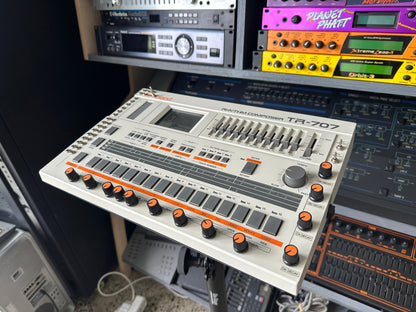 Roland TR-707 rhythm composer