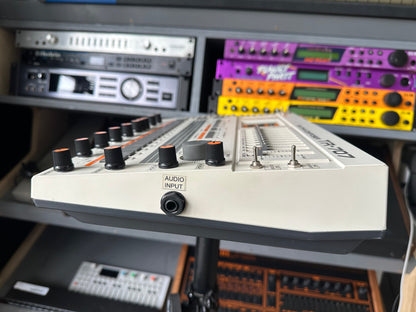 Roland TR-707 rhythm composer
