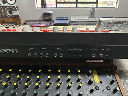 Melbourne Instruments Delia motorized hybrid polysynth