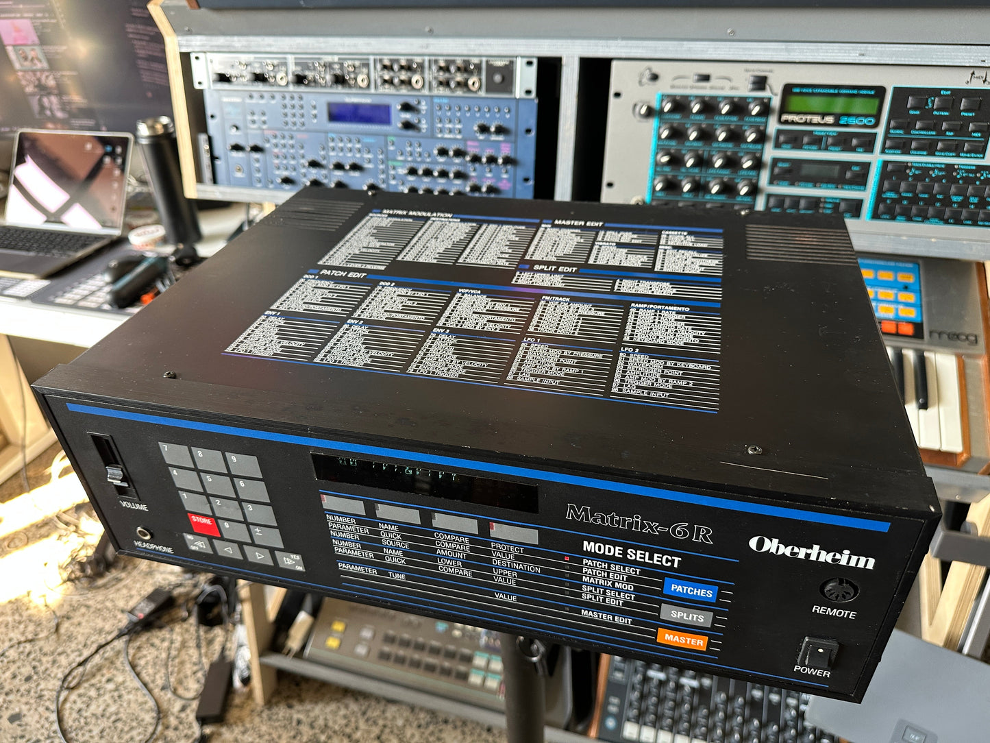 Oberheim Matrix-6R + Access Matrix Programmer: Rackmount Analog Polysynth With Hands-On Control