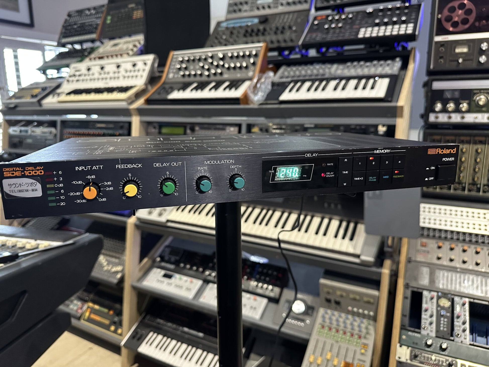 Roland SDE-1000 digital delay