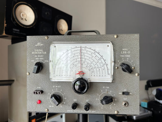 Leader LSG-11 Signal Generator: Beautiful Vintage Test Gear for Bench or Shelf
