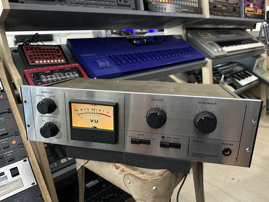 TEAC record playback amplifier