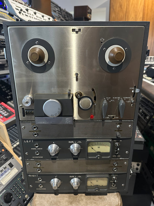 Akai M-7: A Gorgeous Tube-Era Reel-to-Reel With Glowing VU Meters