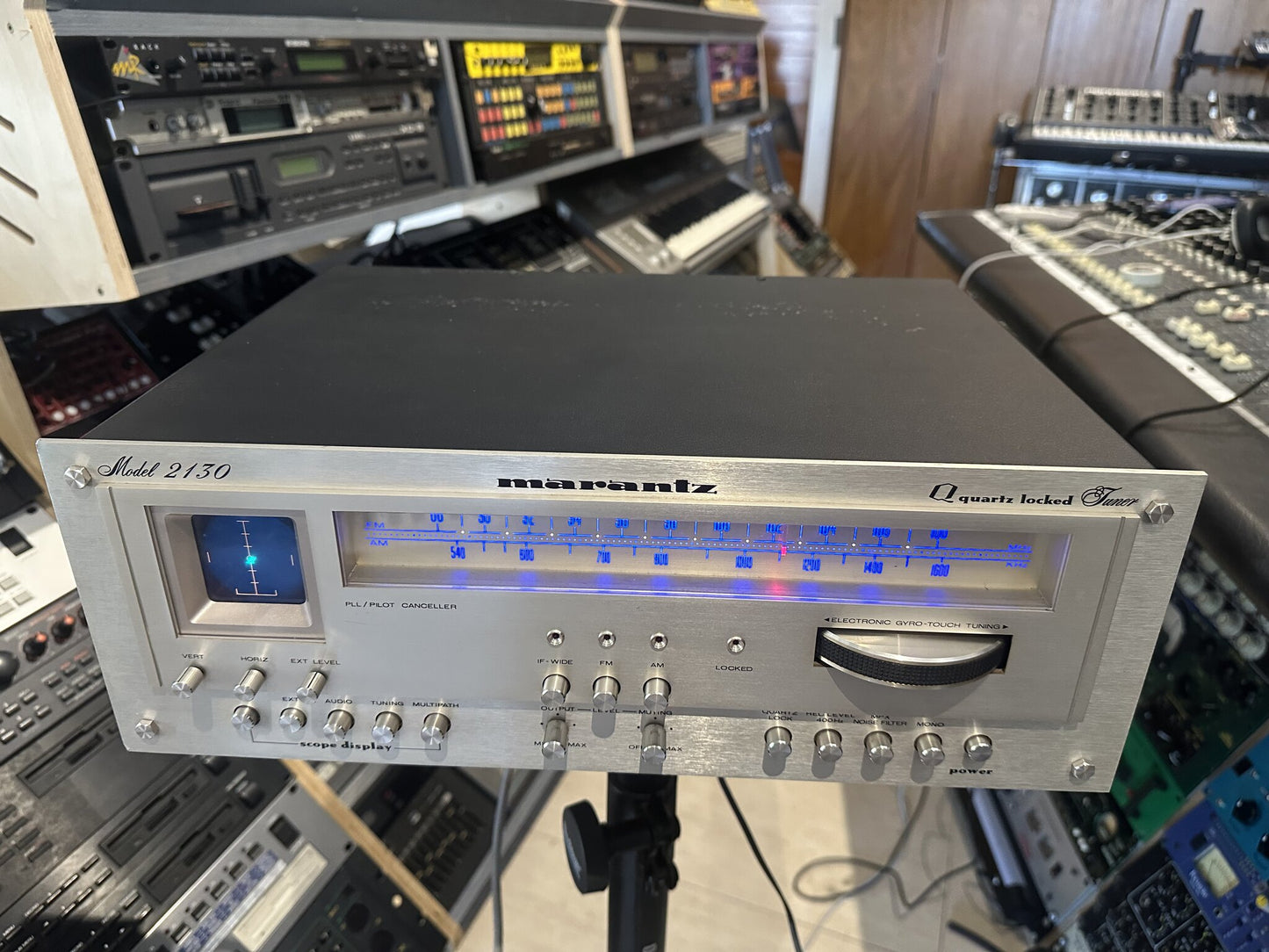 Marantz Model 2130 tuner