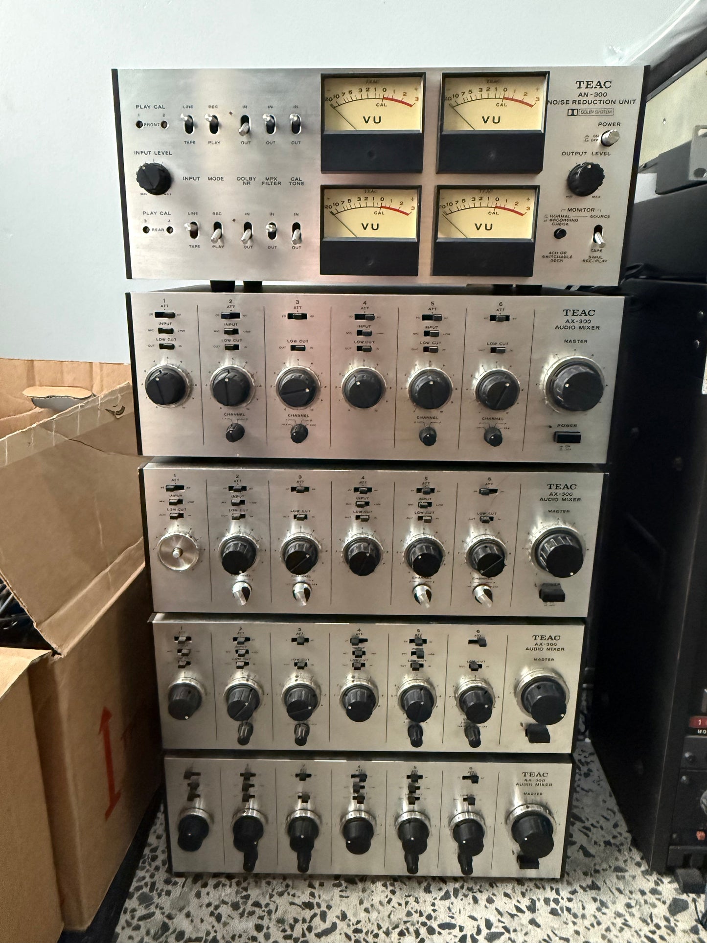 TEAC AX-300 Audio Mixer: Vintage Japanese Build for the Home Studio