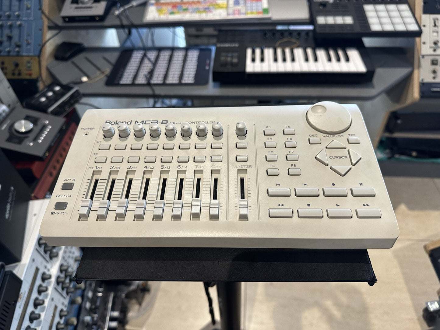 Roland MCR-8 multi controller