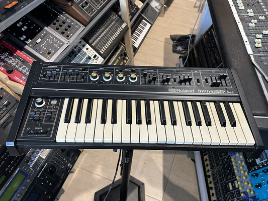 Roland SH-2: The Dual-VCO Mono Synth With Monstrous Vintage Roland Bass