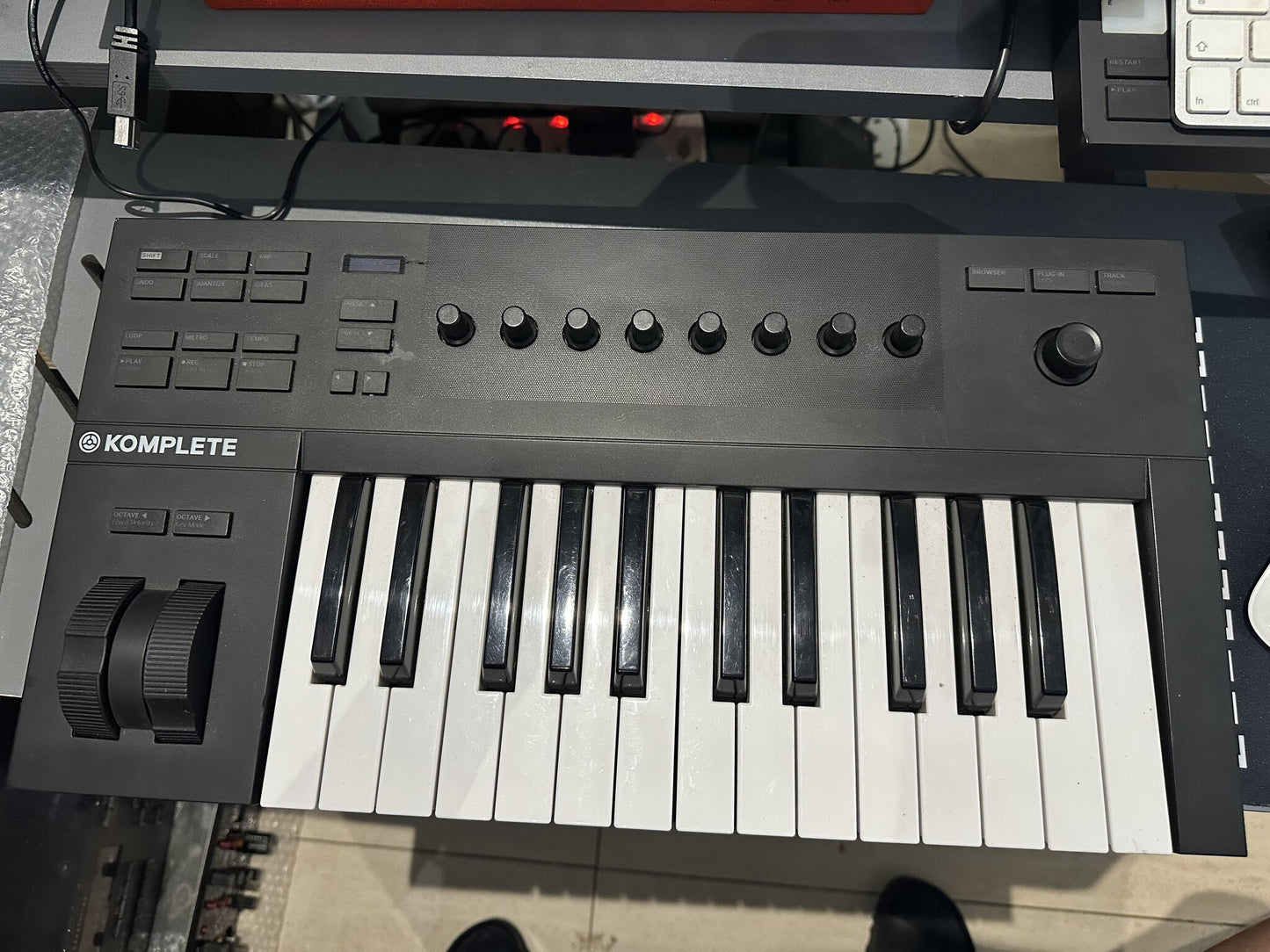 Native Instruments Komplete Kontrol keyboard
