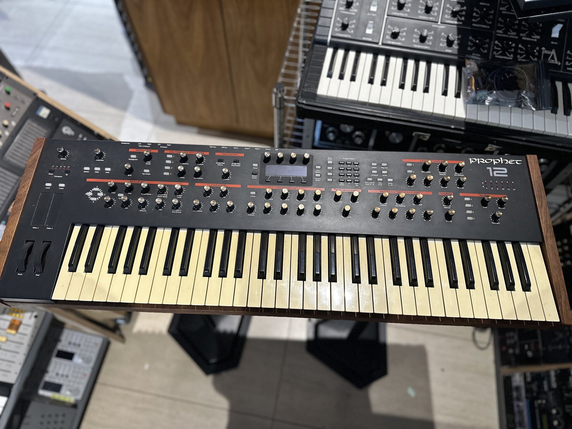 Dave Smith Instruments Prophet 12 hybrid polysynth