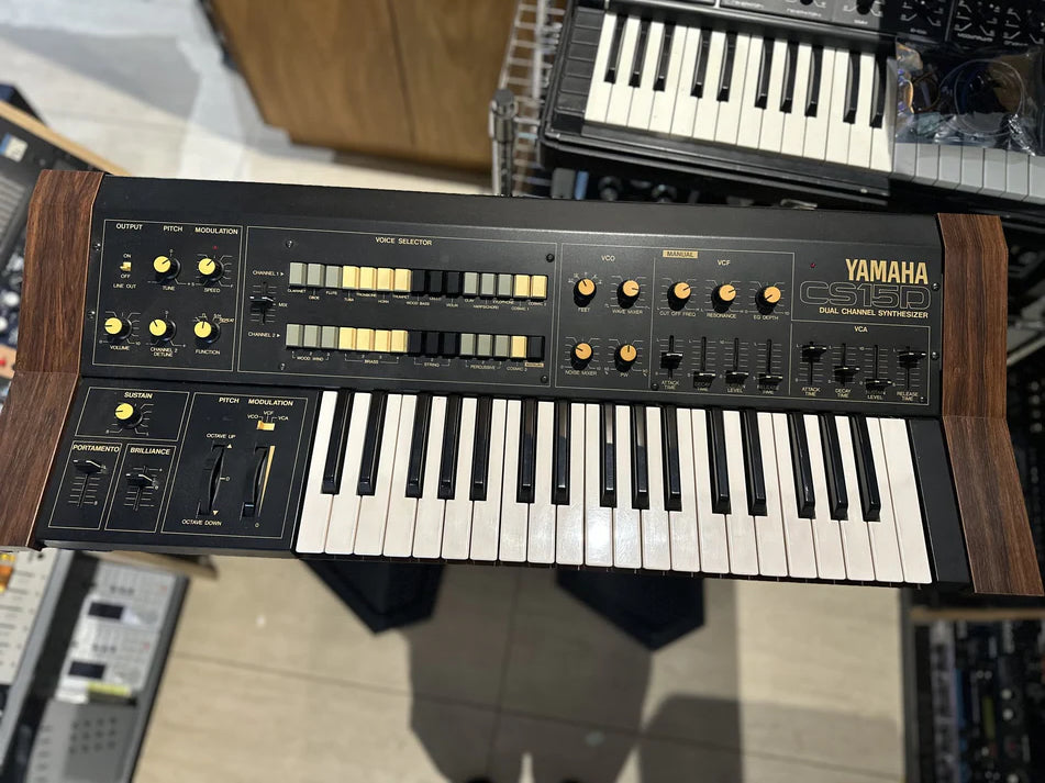 Yamaha CS-15D synthesizer