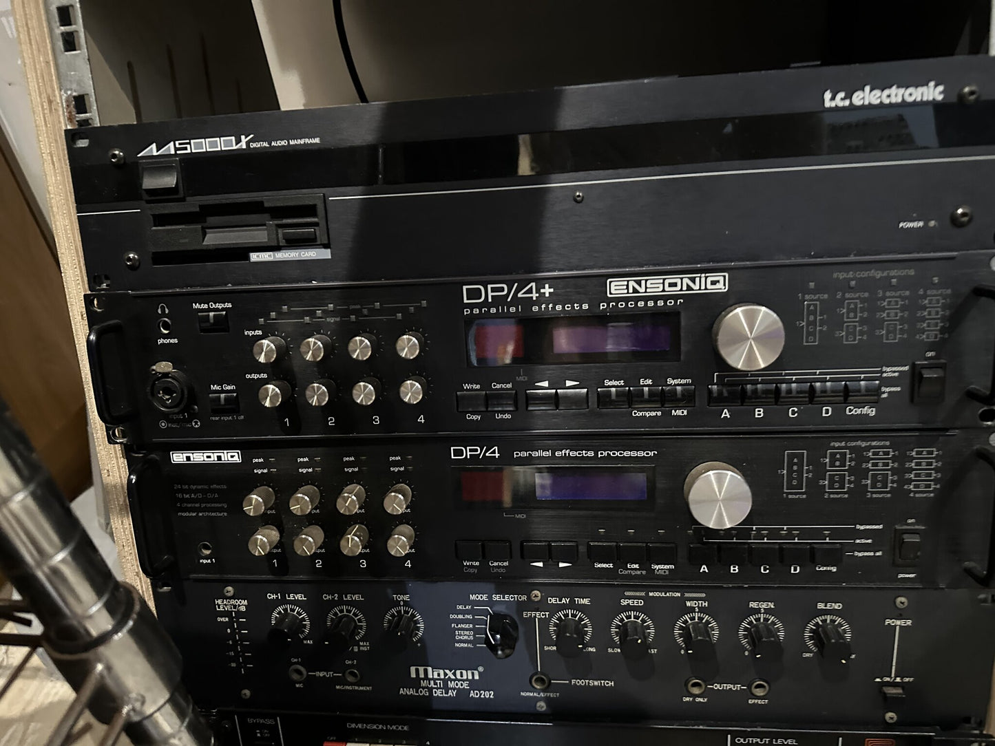 Ensoniq DP/4+ parallel multi-effects processor