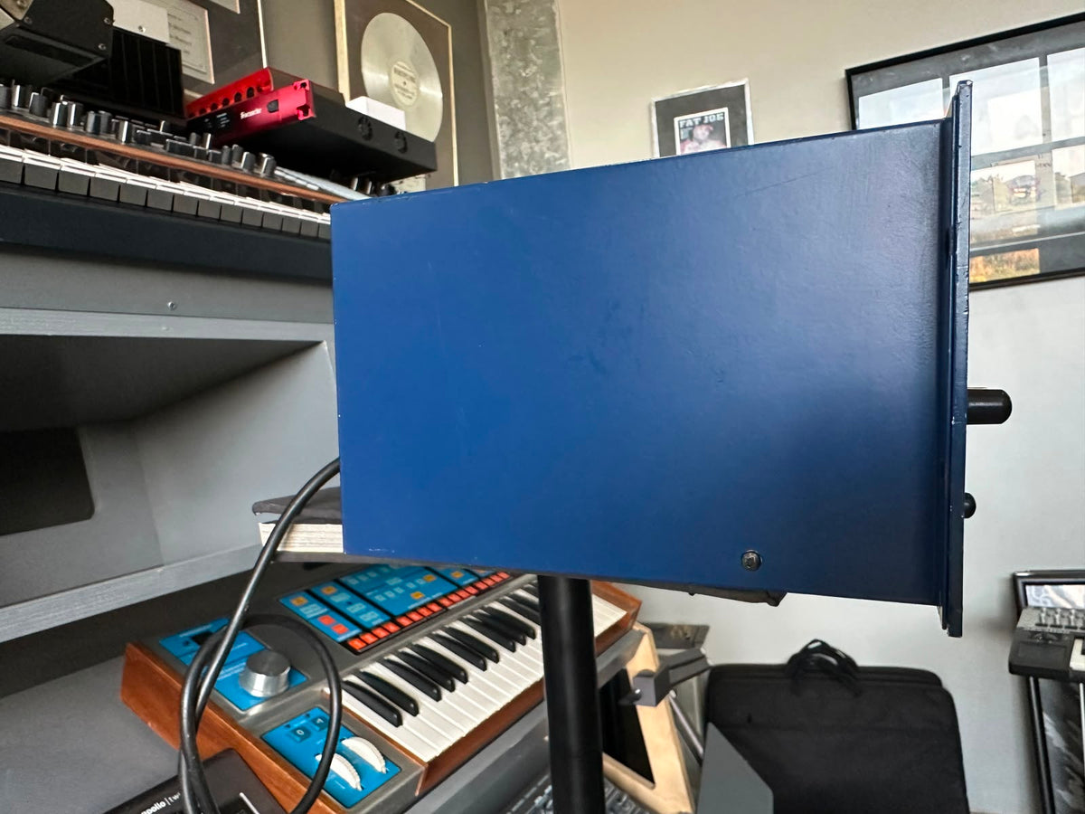 Novation Supernova rack synth, side view