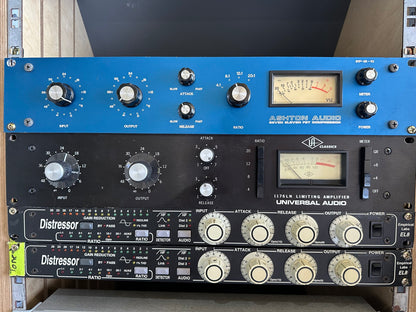 Universal Audio 1176LN limiting amplifier front panel
